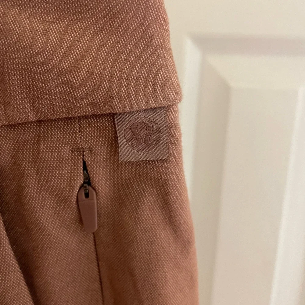 lululemon‎ athletica men’s commission pants dark salmon color size 31